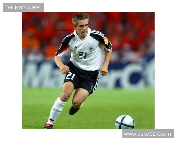 新旧足球明星对比图鉴揭示时代变迁与球场风云的精彩瞬间